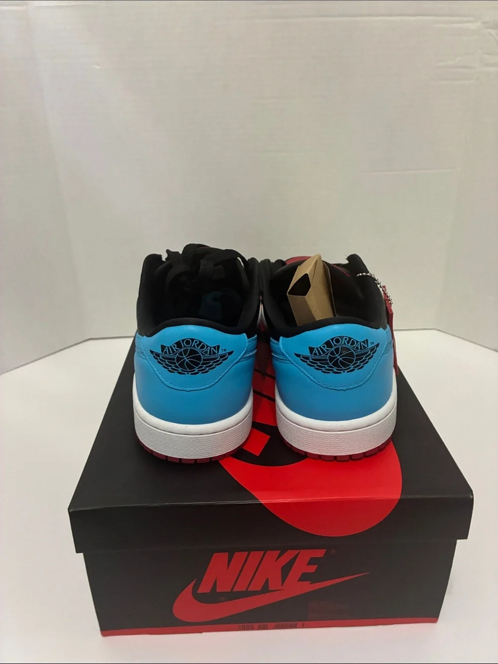 Wmns air Jordan 1 low unc to chi